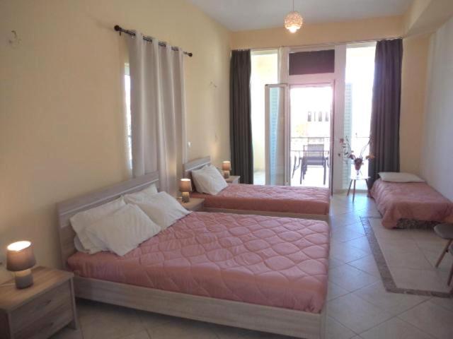 Katerina Apartments Near The Sea Agios Sostis  ภายนอก รูปภาพ