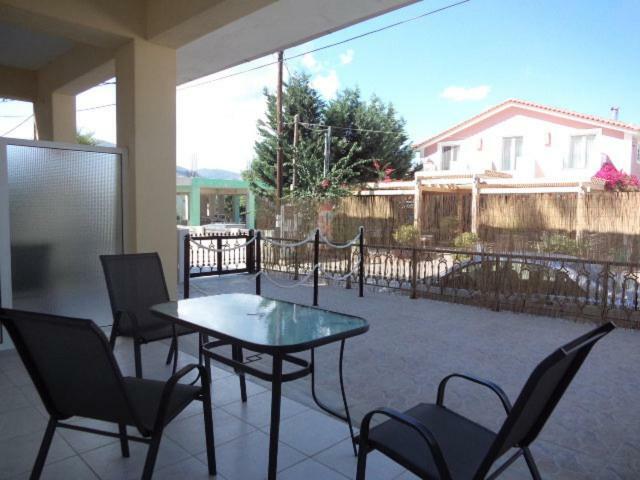 Katerina Apartments Near The Sea Agios Sostis  ภายนอก รูปภาพ