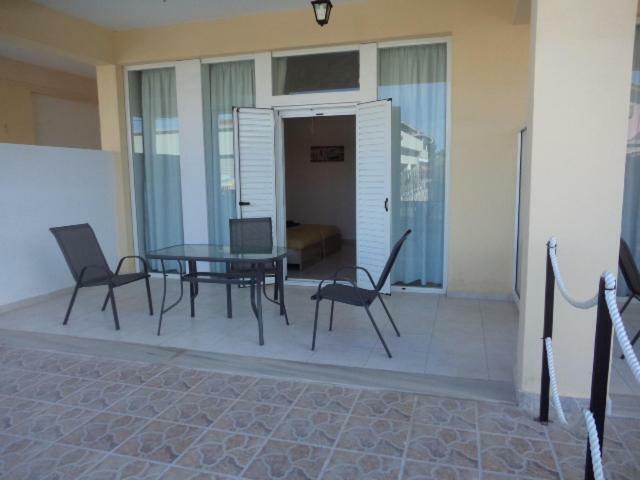 Katerina Apartments Near The Sea Agios Sostis  ภายนอก รูปภาพ